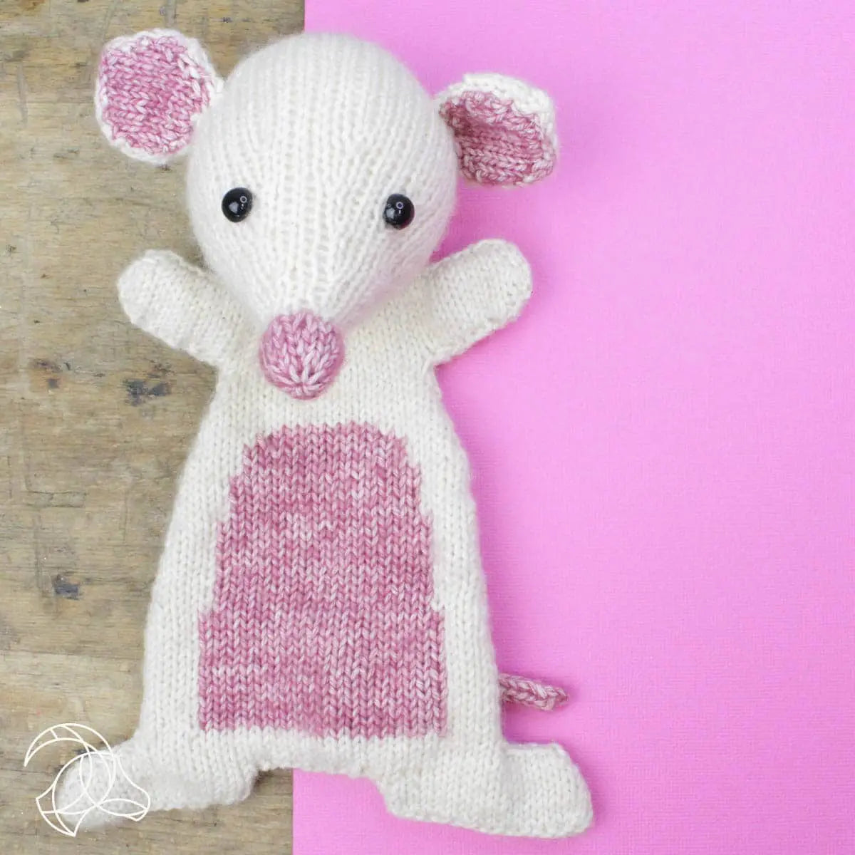 DIY mouse knitting kit with pattern and stuffing - Alder & Alouette