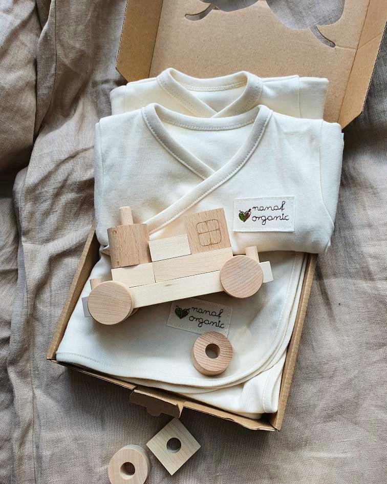 Wooden Toy Train with Stacking Blocks - Alder & Alouette