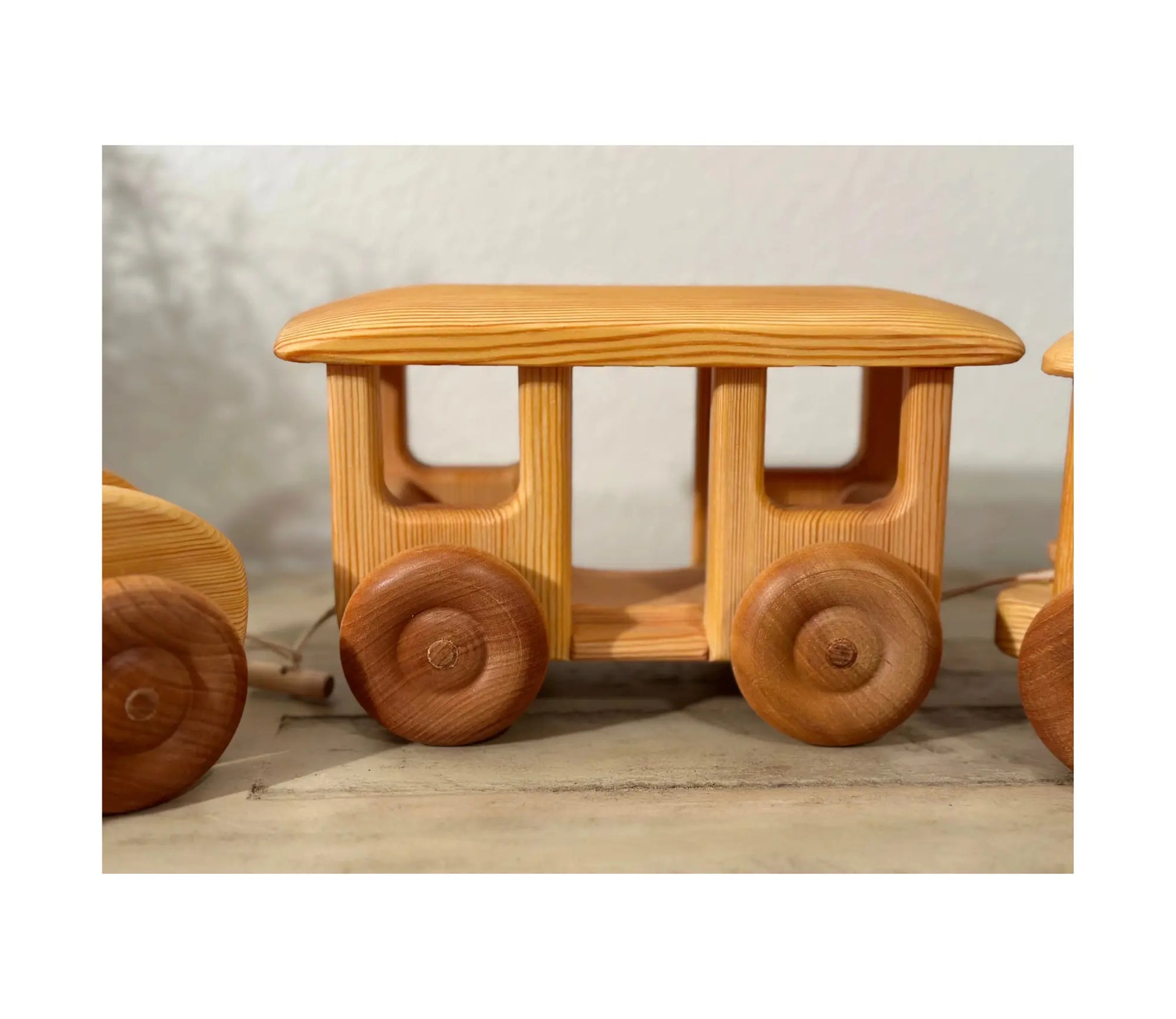 Debresk Wooden Toy Train  - Alder & Alouette
