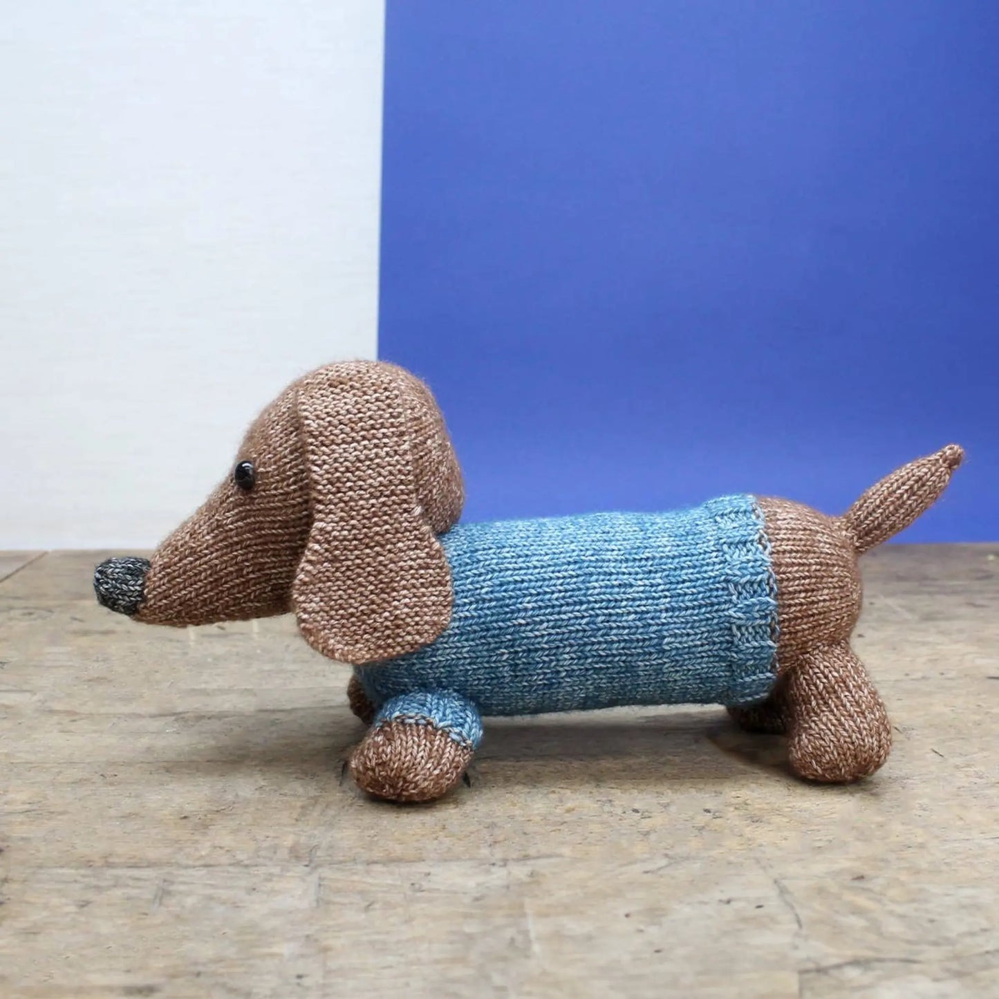 Side view dachshund from knitting craft kit - Alder & Alouette