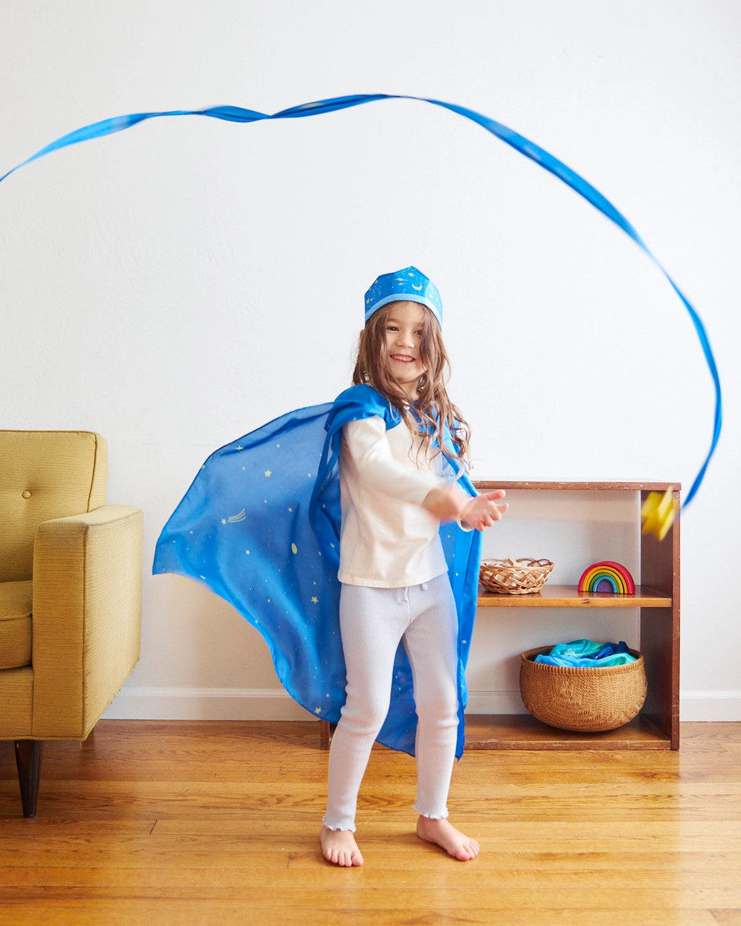 Star Silk Cape with streamer for Dress Up Pretend Play - Alder & Alouette