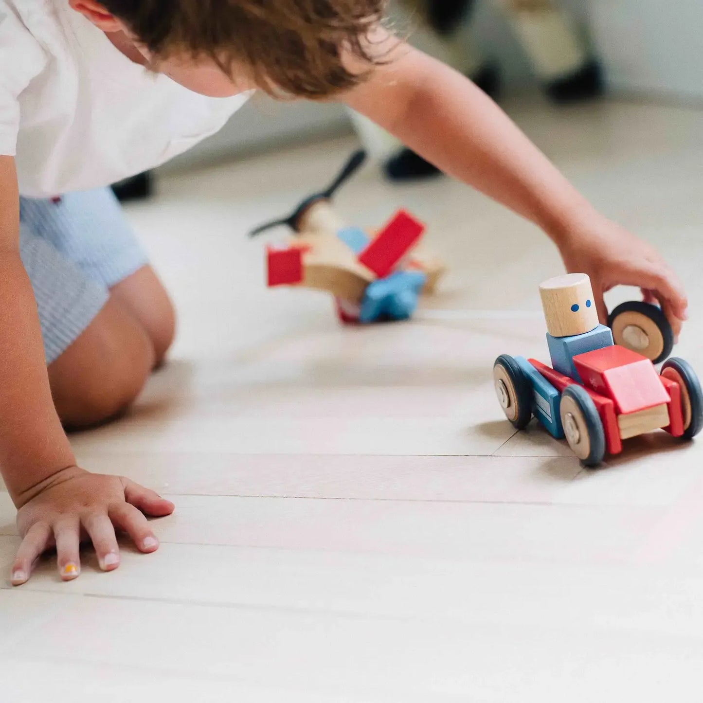 Tegu Magnetic Blocks - Daredevil Racer - Alder & Alouette