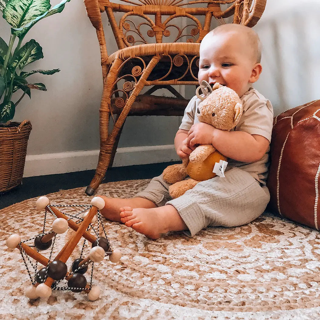 Classic Teddy Bear, Plush, Organic Cotton - Alder & Alouette