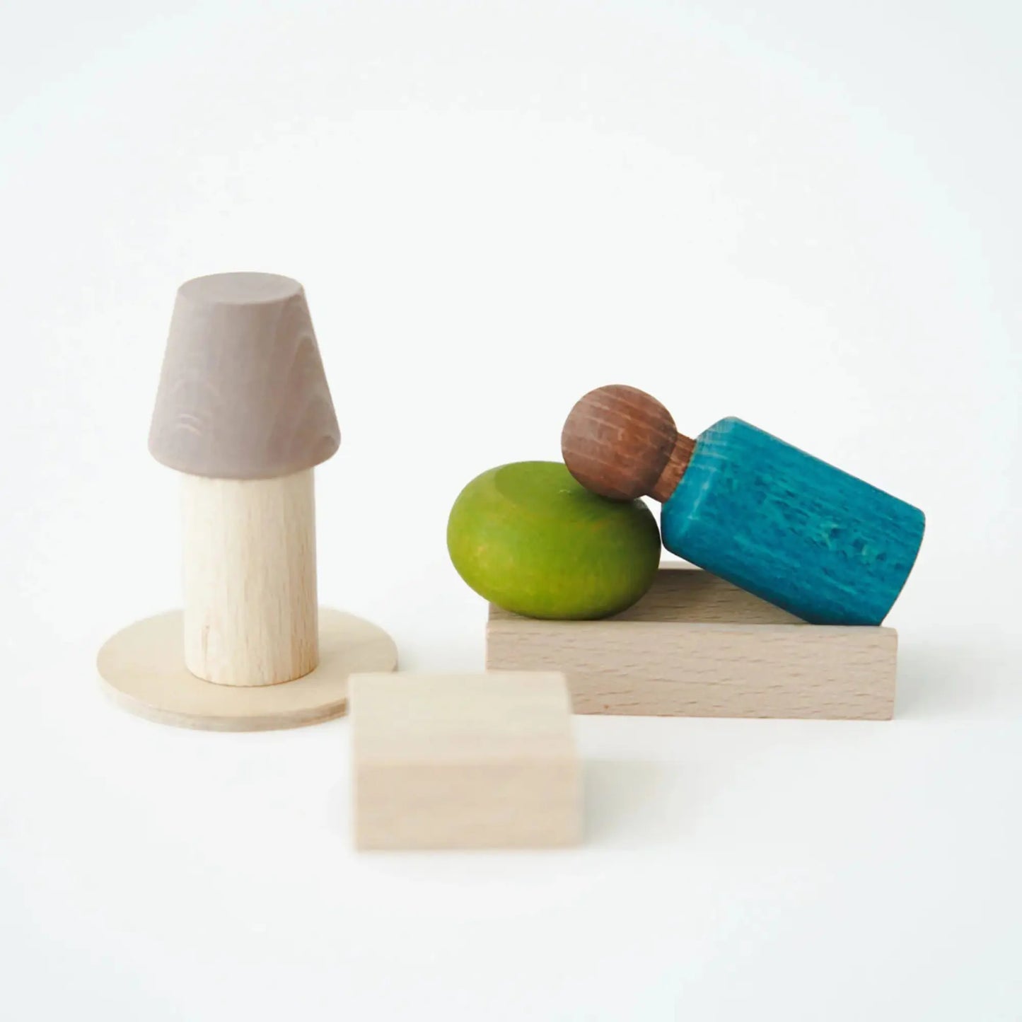 Lubulona Wooden Peg Doll Play Set – At·Home Collection