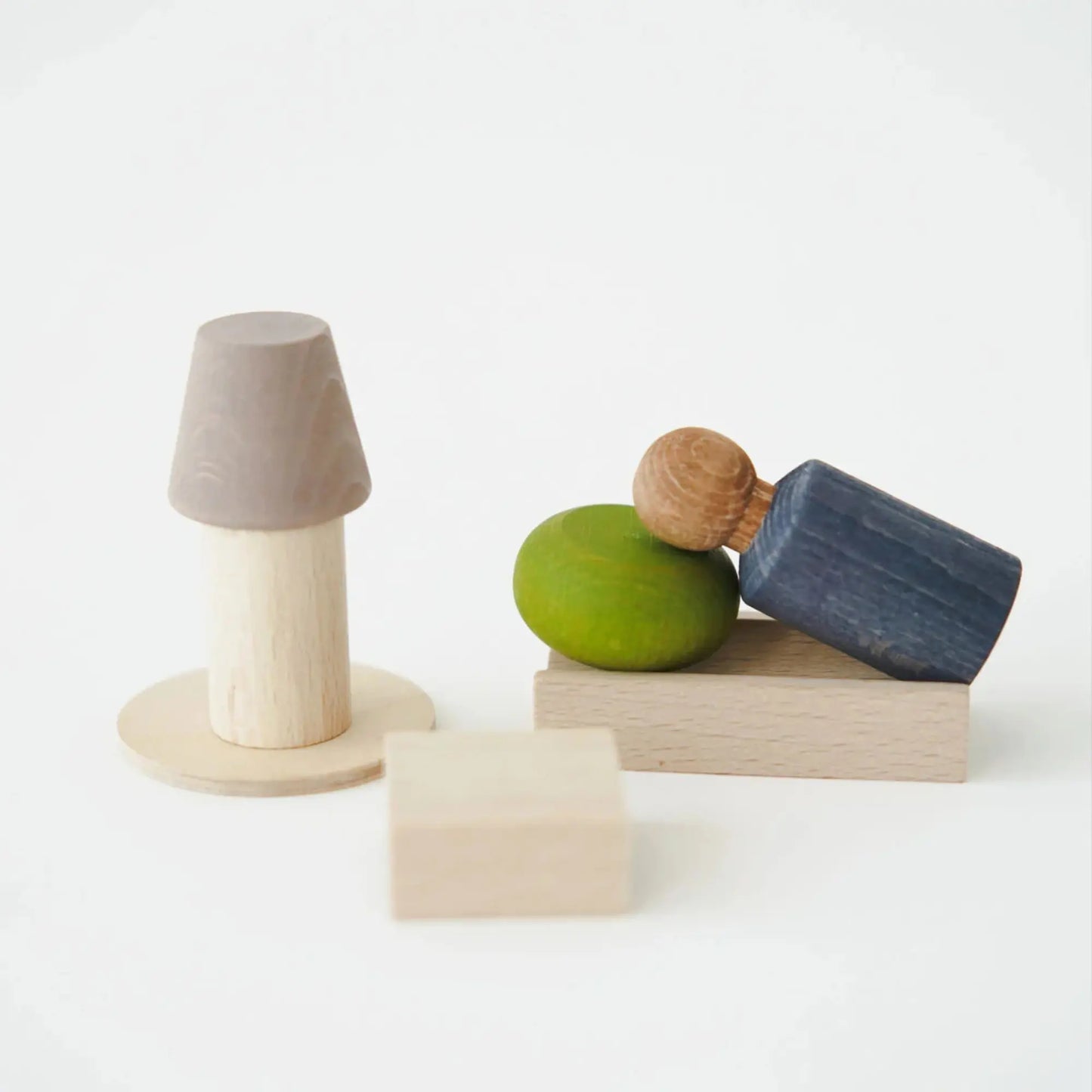 Lubulona Wooden Peg Doll Play Set – At·Home Collection
