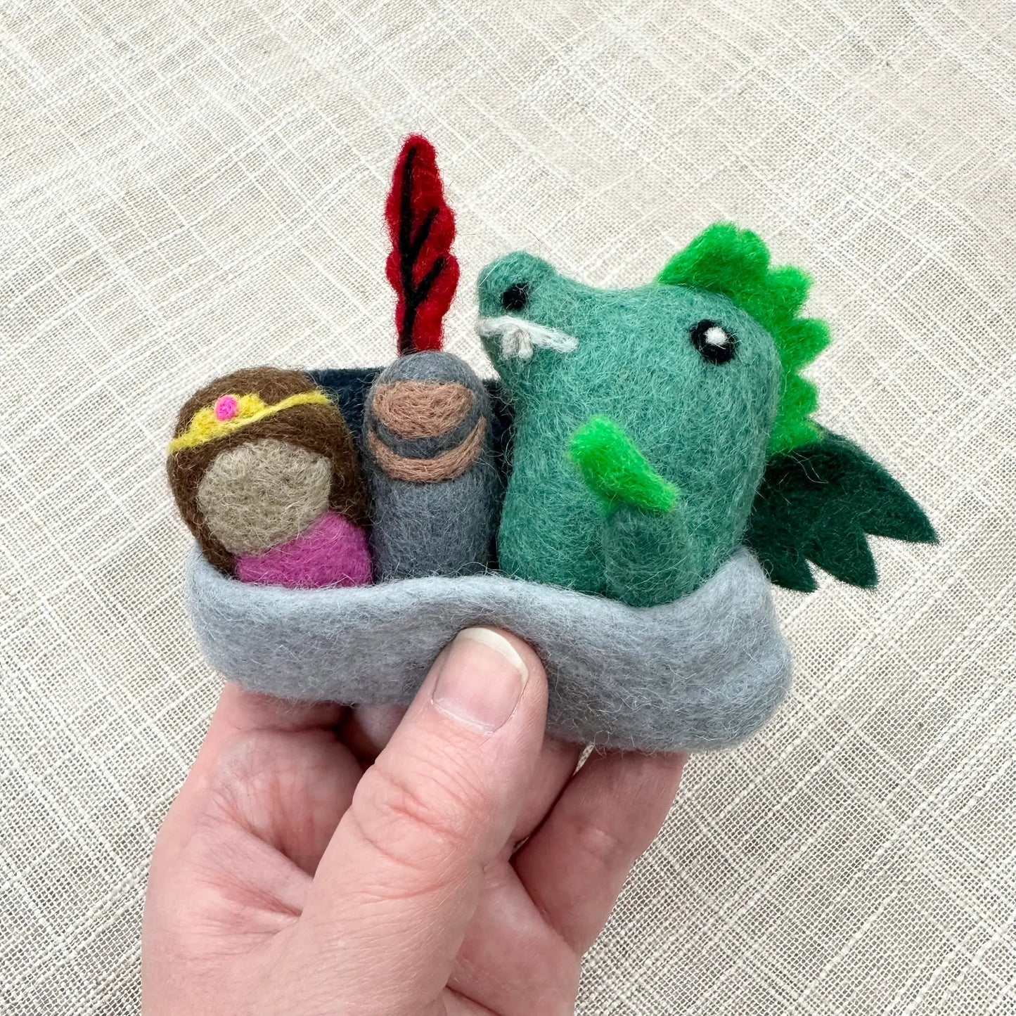 Fairy Tales Storytelling Props - Castle & Dragon - Alder & Alouette