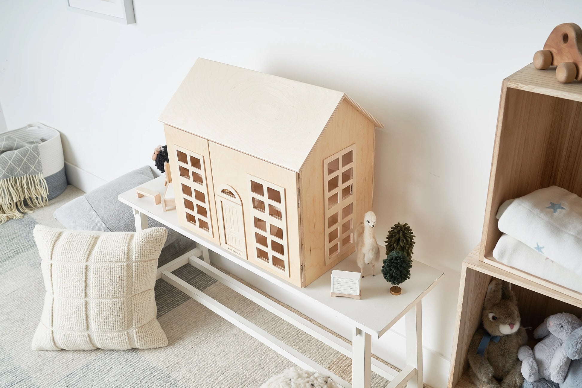 Wooden Dollhouse - Hudson - Alder & Alouette