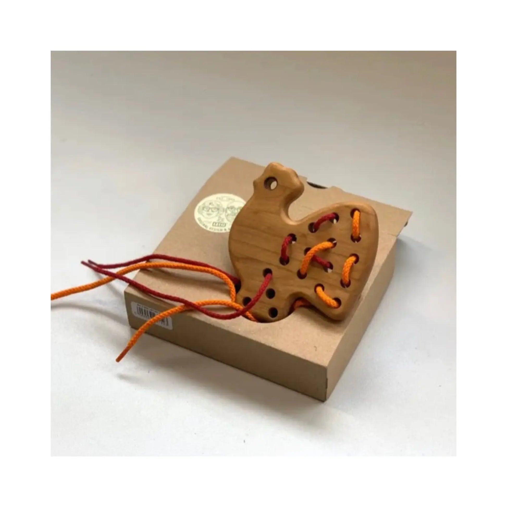 Lacing Toy | Bajo Rooster - Alder & Alouette