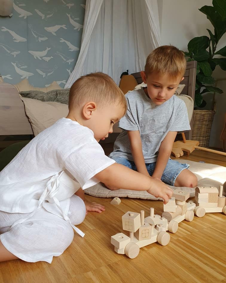 Wooden Toy Train with Stacking Blocks - Alder & Alouette