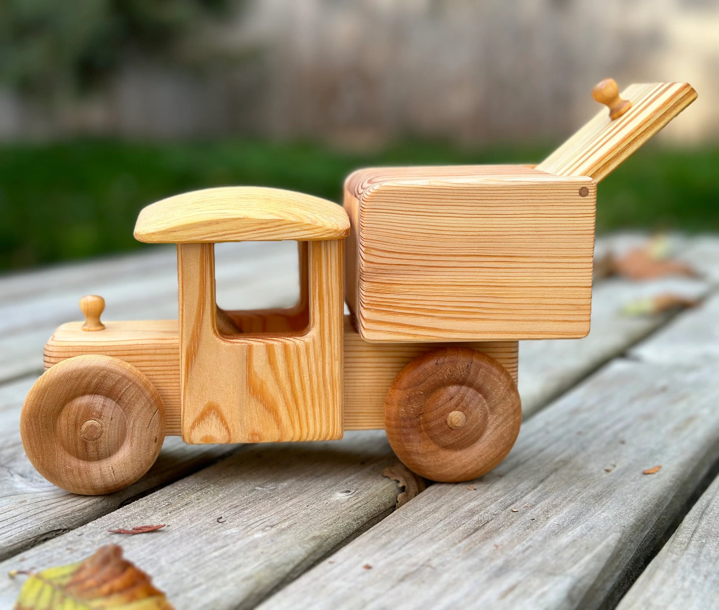 Debresk Wooden Toy Delivery Van, Large