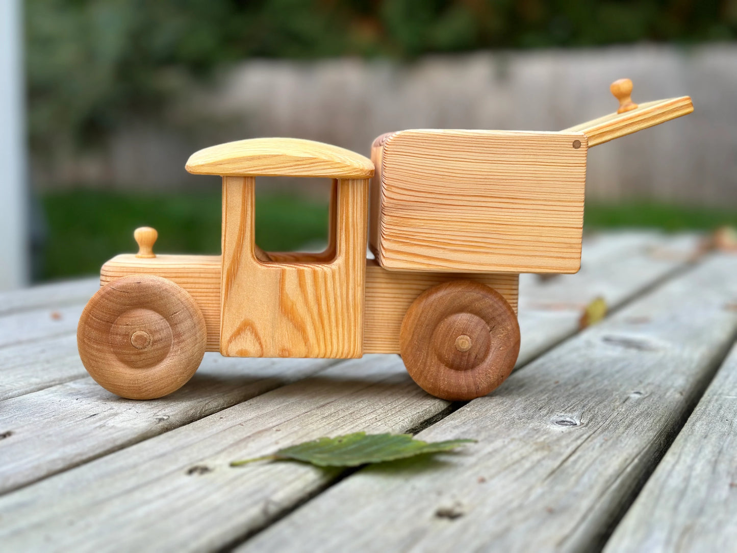 Debresk Wooden Toy Delivery Van, Large