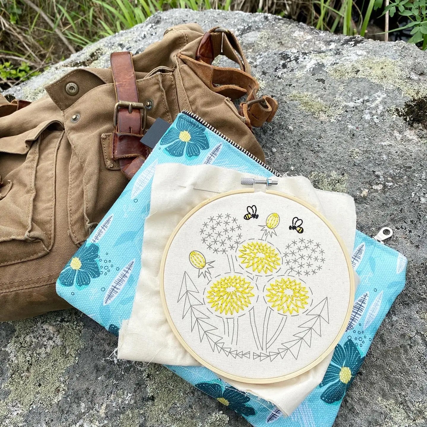 Dandelion Complete Embroidery Kit - Hook Line & Tinker - Alder & Alouette