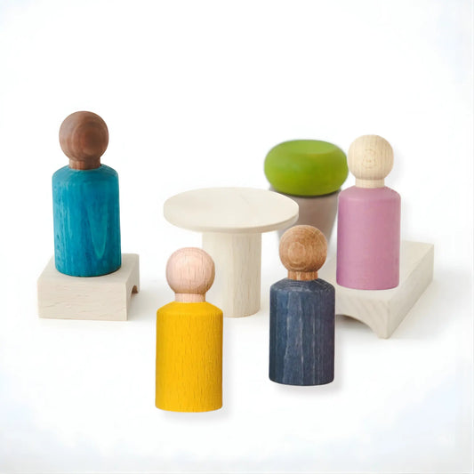 Lubulona Wooden Peg Doll Play Set – At·Home Collection