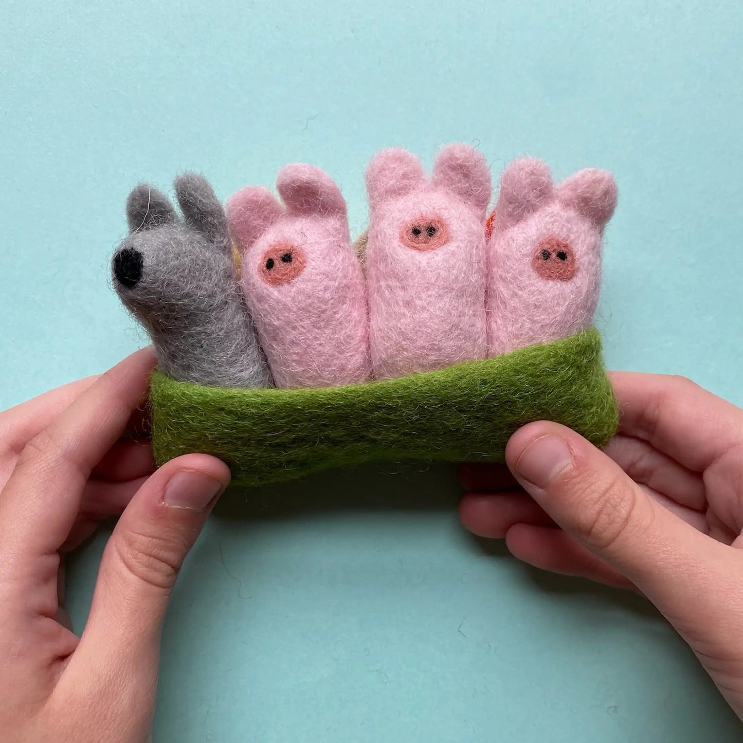 Fairy Tales, Storytelling Props - The Three Little Pigs Pocket Pals - Alder & Alouette