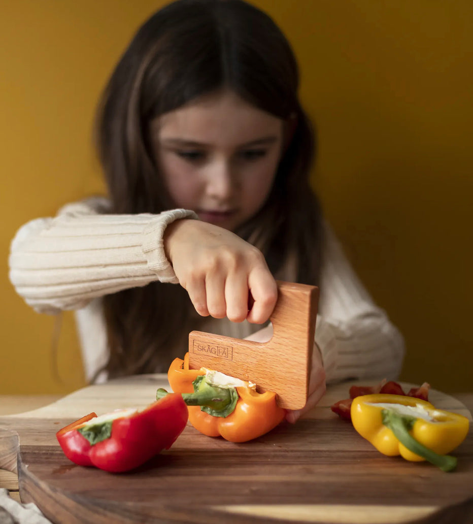 SKÅGFÄ Träkniv - Wooden Knife for Kids | Childrens Wooden Knife - Alder & Alouette