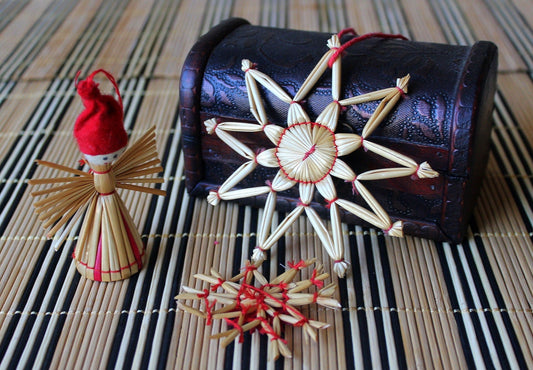 Straw Crafts for Harvest, Ornaments, Corn Dollies - Alder & Alouette